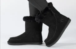 Black BILLY Cozy Boots 12 Black BILLY Cozy Boots -Outlet Billy Footwear Store BK21304 001 studio standing 1 940x614 ec4fba77 f5e6 400c 8799 4b6ec088d85a