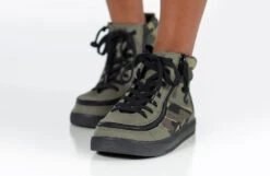 Olive Camo BILLY Street High Tops -Outlet Billy Footwear Store BK21310 340 studio standing 2 940x614 3081dfc6 9897 48a4 af7b 8de91ddbe21b