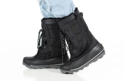 Black BILLY Ice Winter Boots -Outlet Billy Footwear Store BK21327 001 studio standing 2 940x614 ec0e62e2 66bd 4bc3 973a 0b402dbfc636