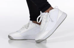 FINAL SALE - White BILLY Sport Hoop Athletic Sneakers -Outlet Billy Footwear Store BK22132 100 studio standing 1 940x614 2e87a99a 86a4 4191 b2e9 62704347c100