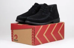 FINAL SALE - Men's Black BILLY Chukkas -Outlet Billy Footwear Store BM20312 001 studio 1 940x614 da974e47 527f 4ab4 b16f 02f2531be274