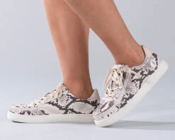 FINAL SALE - Women's Snake BILLY Classic Lace Lows -Outlet Billy Footwear Store BW20005 060 Studio1 880x704 1